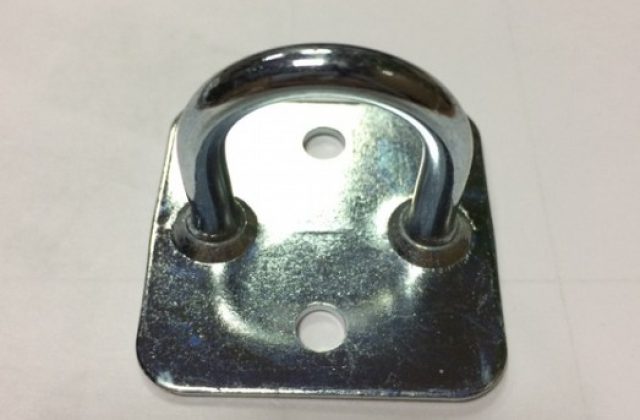 Скоба овальная малая (тентовая) с основанием квадрат