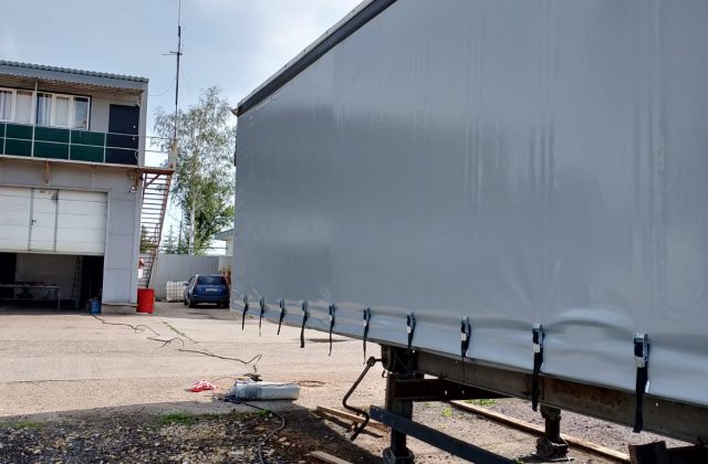 Штора на полуприцеп Schmitz